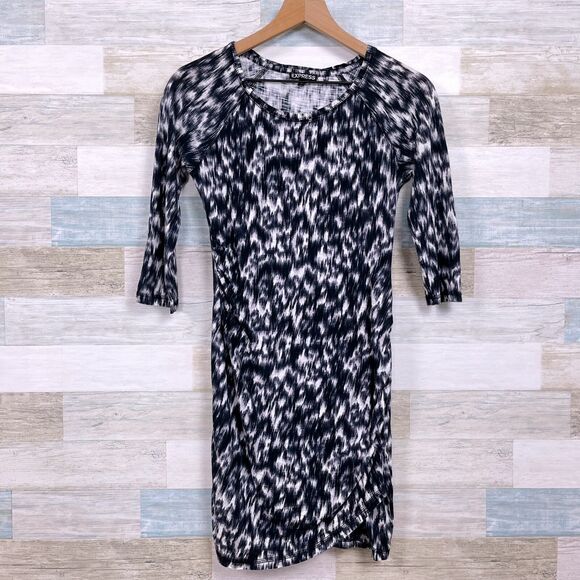 Express Dresses & Skirts - Express Side Ruched Bodycon T Shirt Dress Black White Print Casual Womens XS